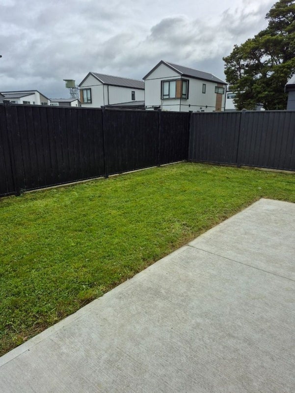 26 Castletown Street, Wallaceville, Upper Hutt - Carousel 14