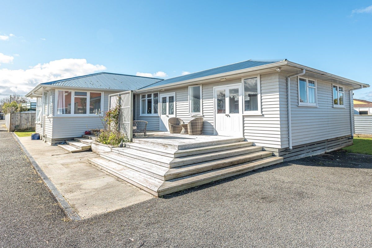 67 Somerset Road, Springvale, Whanganui - Carousel 1
