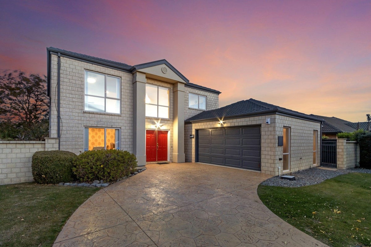 10 Bering Street, Northwood, Christchurch - Carousel 1