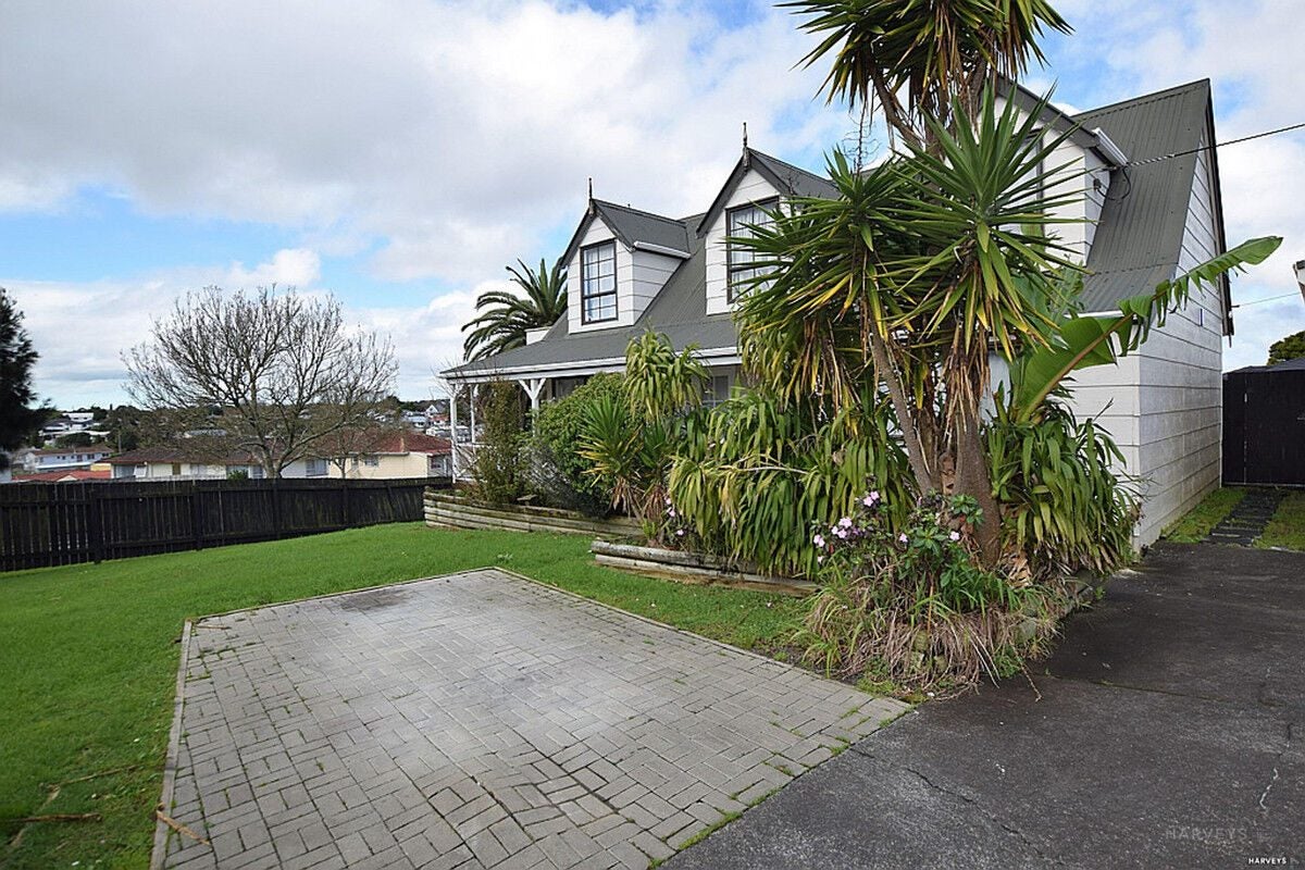 36 Forest Hill Road, Henderson, Auckland - Carousel 15