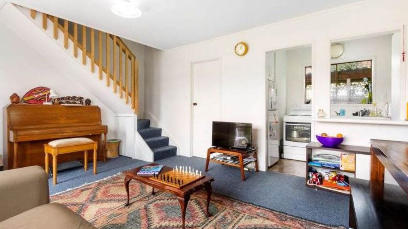 7/18 Seabrook Avenue, New Lynn, Auckland - Carousel 1