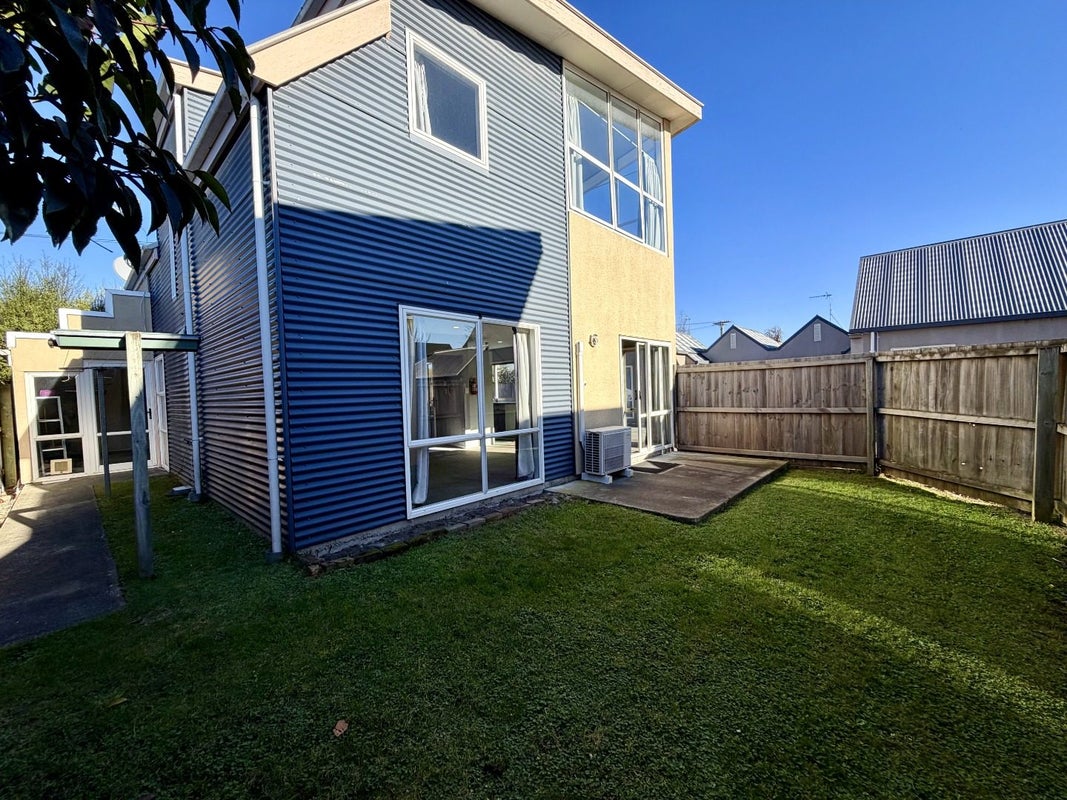 13D Berry Street, St Albans, Christchurch - Carousel 1