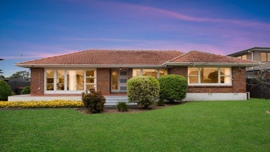 45 Buckingham Crescent, Manukau, Auckland - Carousel 1