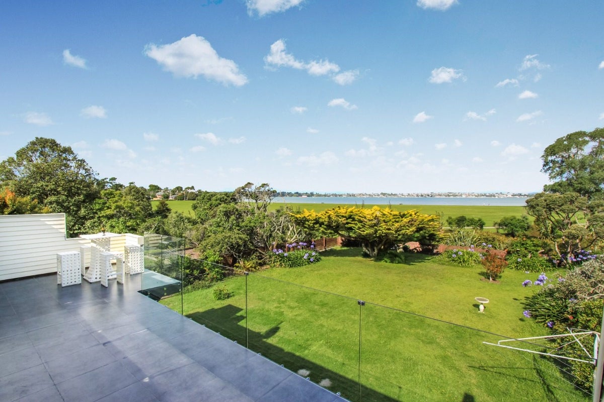 24 Roberta Avenue, Glendowie, Auckland - Carousel 15