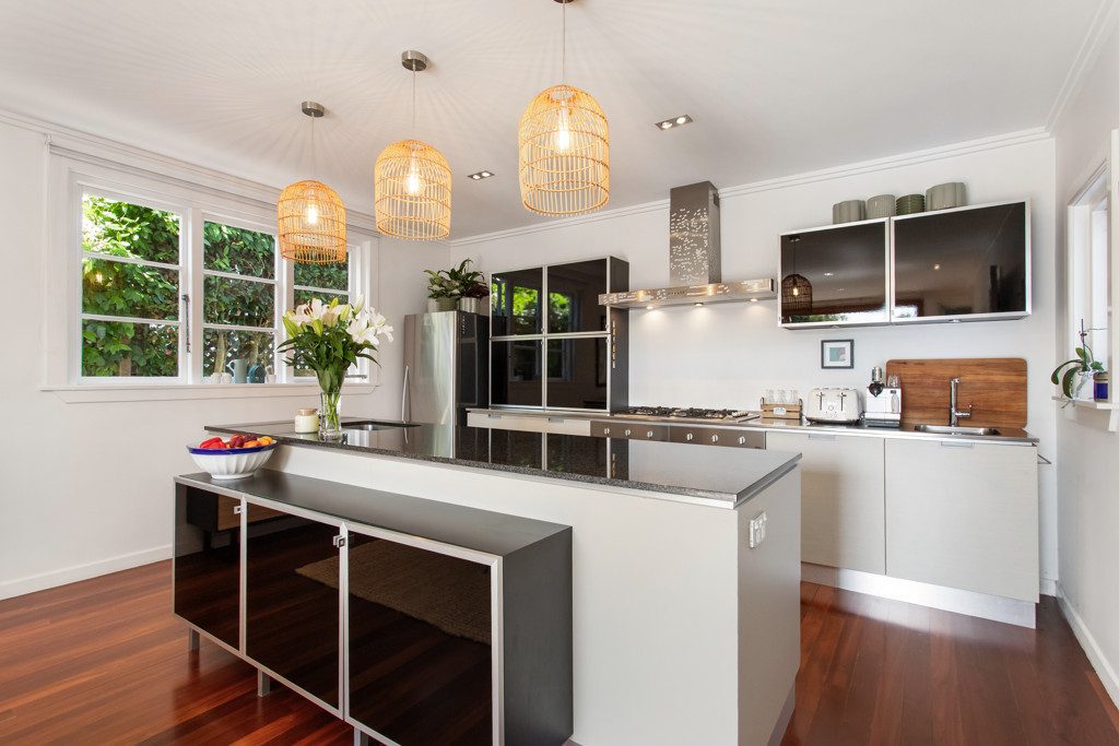 90 Murray Place, St Albans, Christchurch - Carousel 2