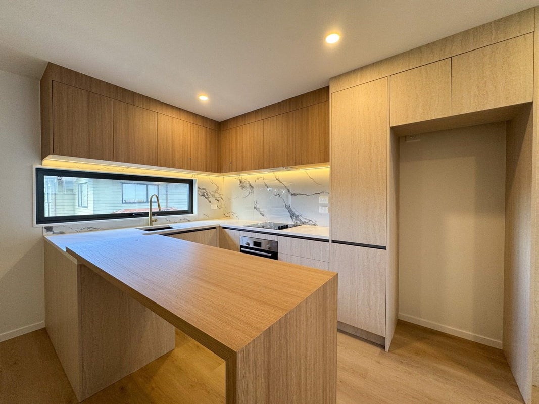 8/29 Wairau Avenue, Avondale, Auckland - Carousel 1