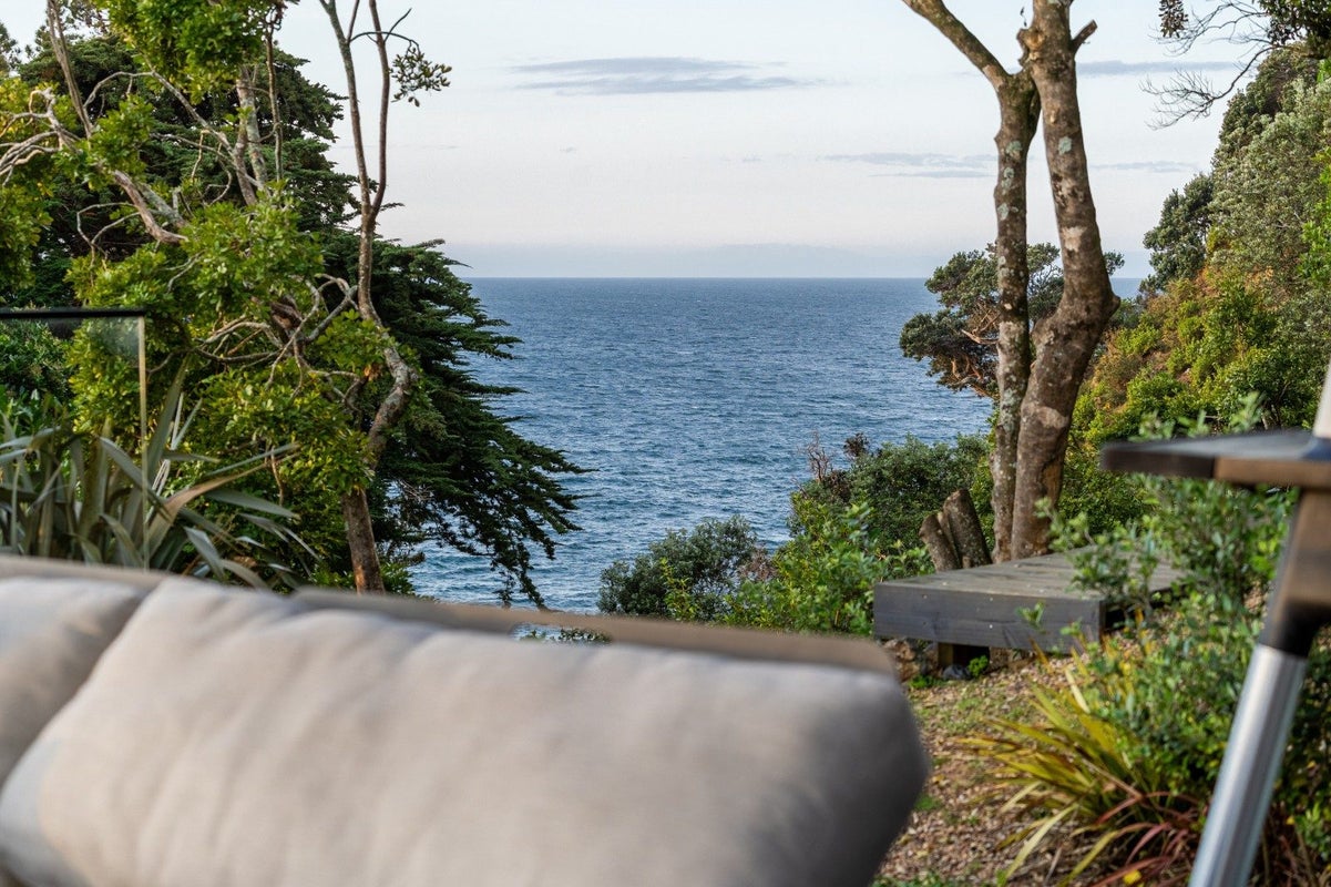 75 Great Barrier Road, Oneroa, Waiheke Island - Carousel 2