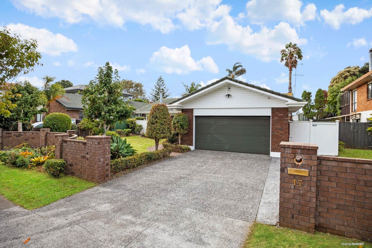 17 Loloma Drive, Half Moon Bay, Auckland - Carousel 2