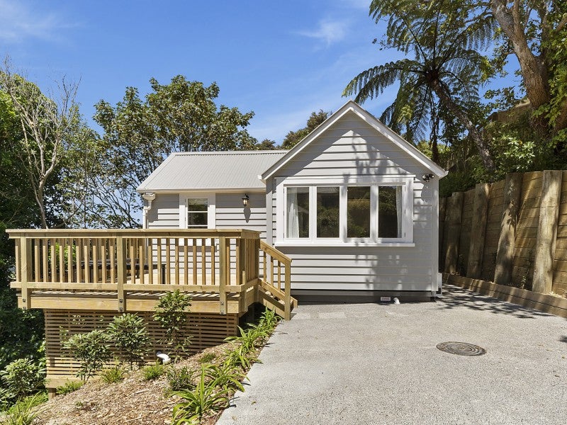 45A Mana St, Vogeltown, Wellington - Carousel 1