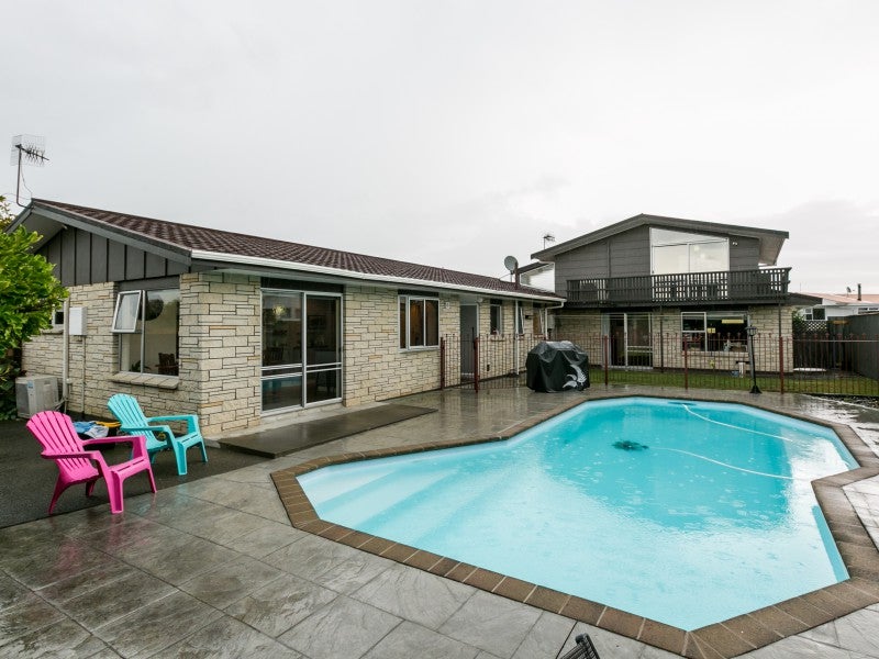 38 Freyberg Avenue, Tamatea, Napier - Carousel 2