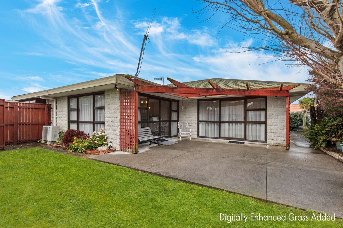 2/156 Heretaunga Street, Palmerston North, Palmerston North - Carousel 1