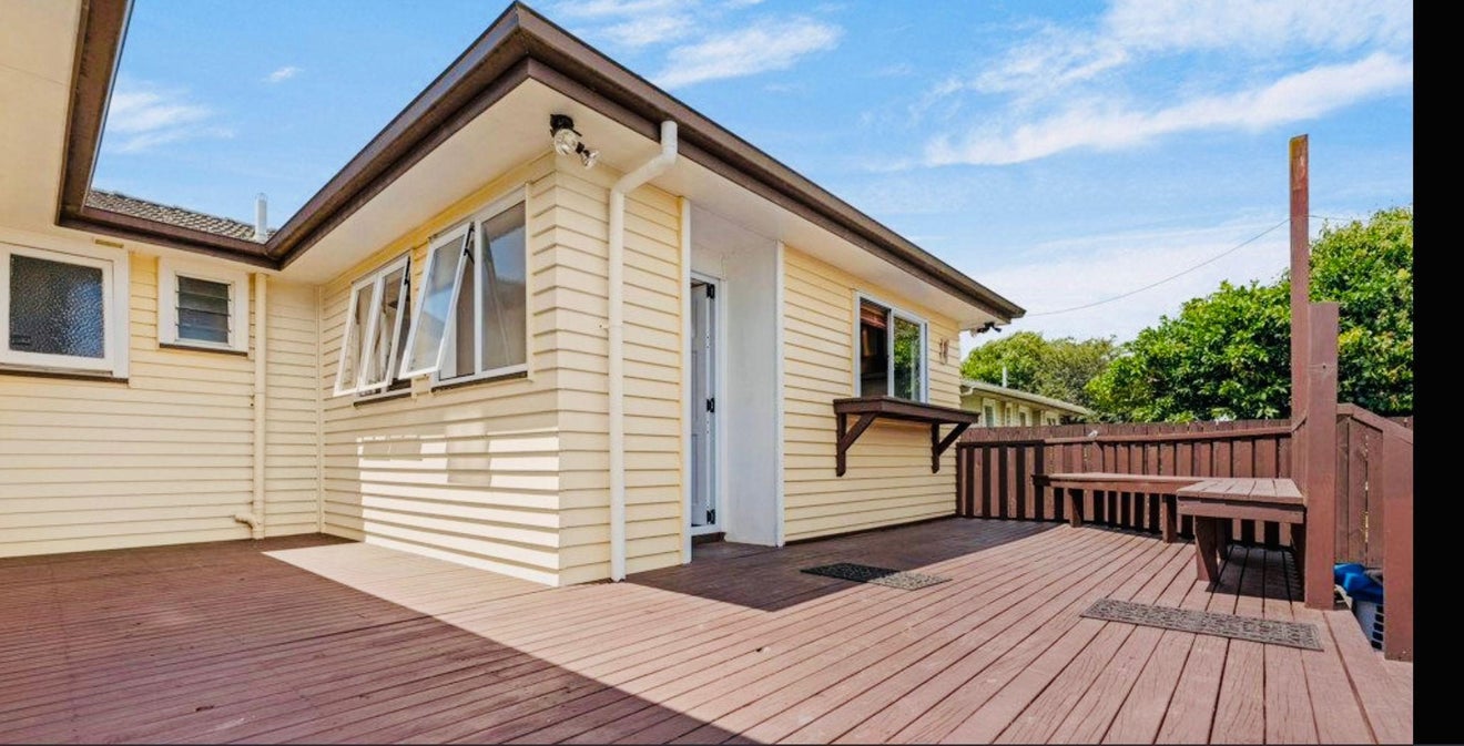 9 McEntee Street, Papakura, Papakura - Carousel 16