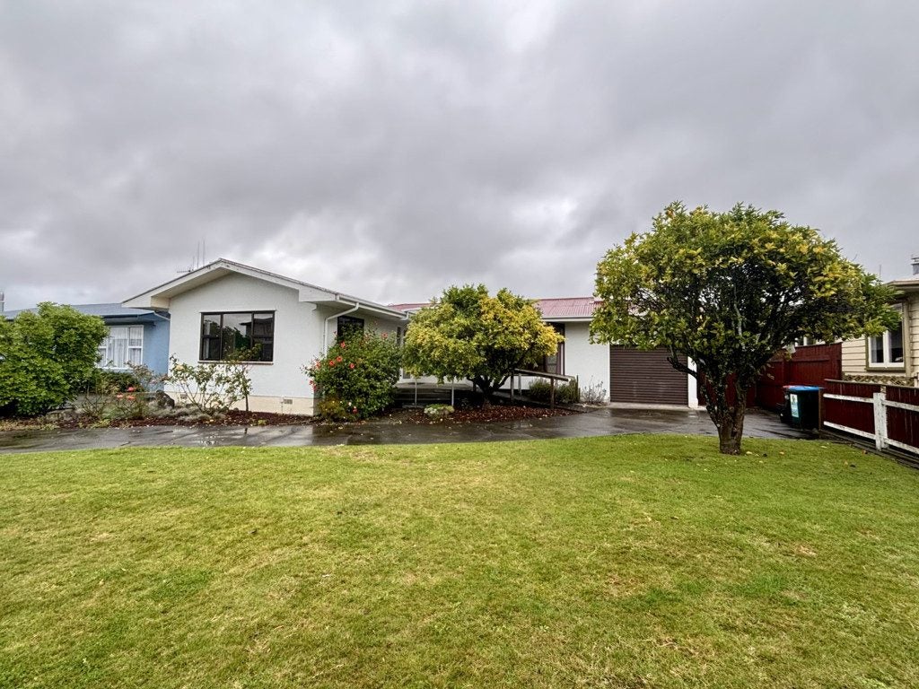 3 Surrey Street, Taradale, Napier - Carousel 2