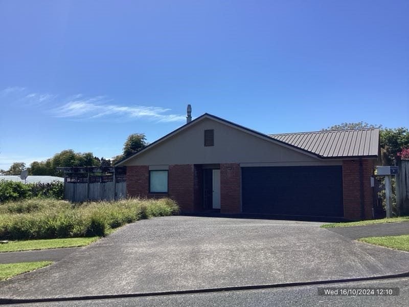 3 Manuka Place, Whalers Gate, New Plymouth - Carousel 1