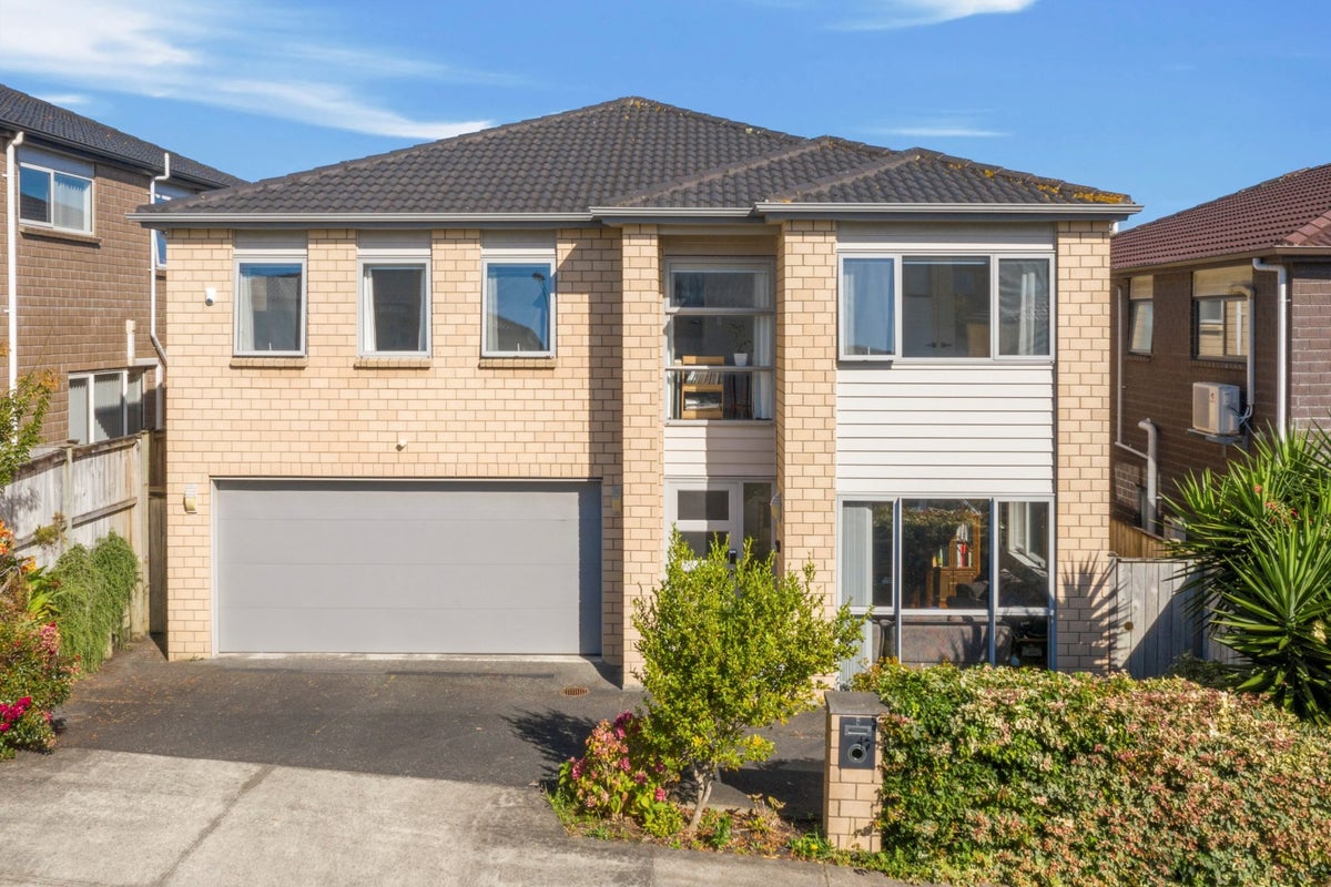 5 Palazzo Close, Flat Bush, Auckland - Carousel 2