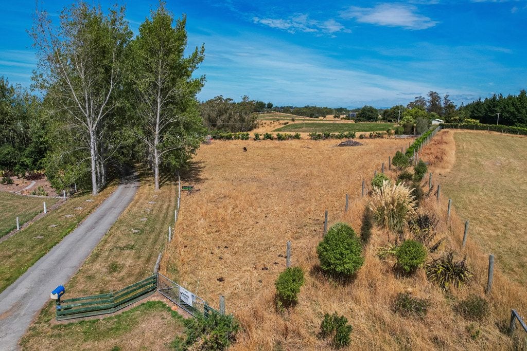 225A Redcastle Road, Oamaru North, Oamaru - Carousel 1