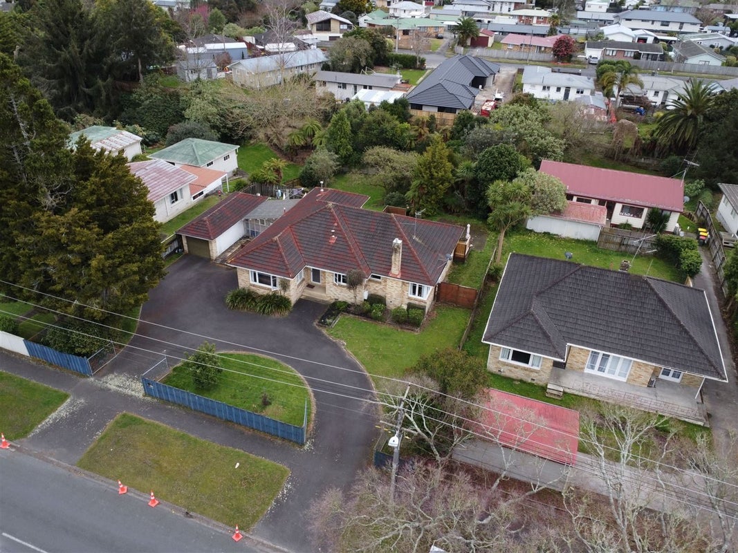 60 Pine Avenue, Melville, Hamilton - Carousel 1