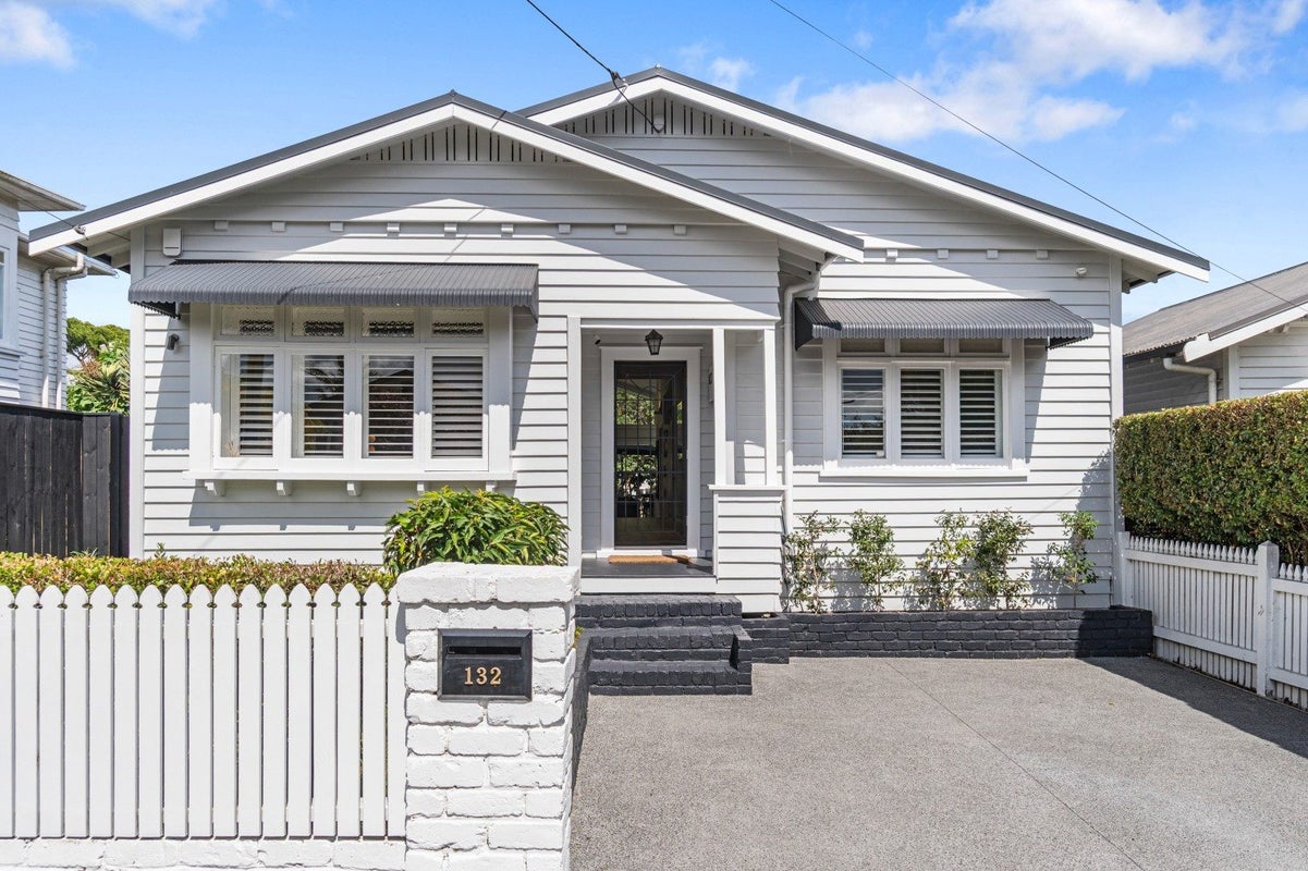 132 Peary Road, Mount Eden, Auckland - Carousel 1