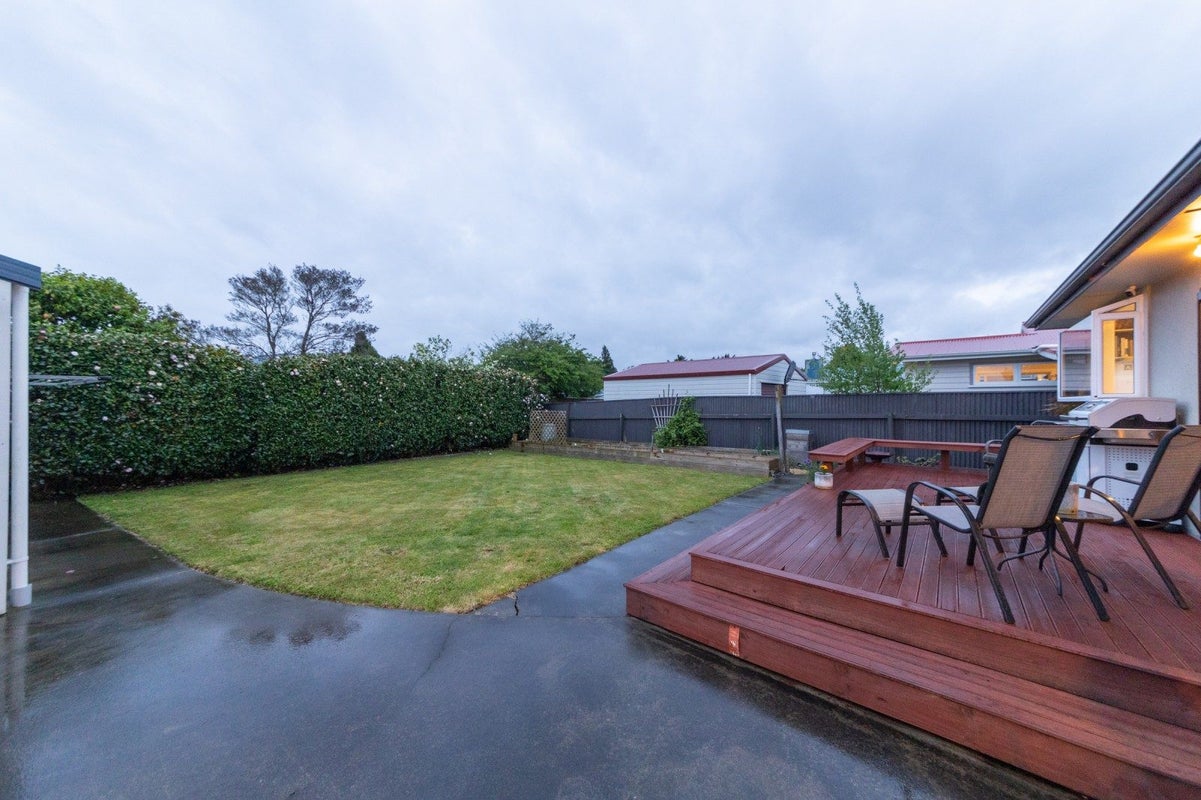 16 Nairn Crescent, Awapuni, Palmerston North - Carousel 2