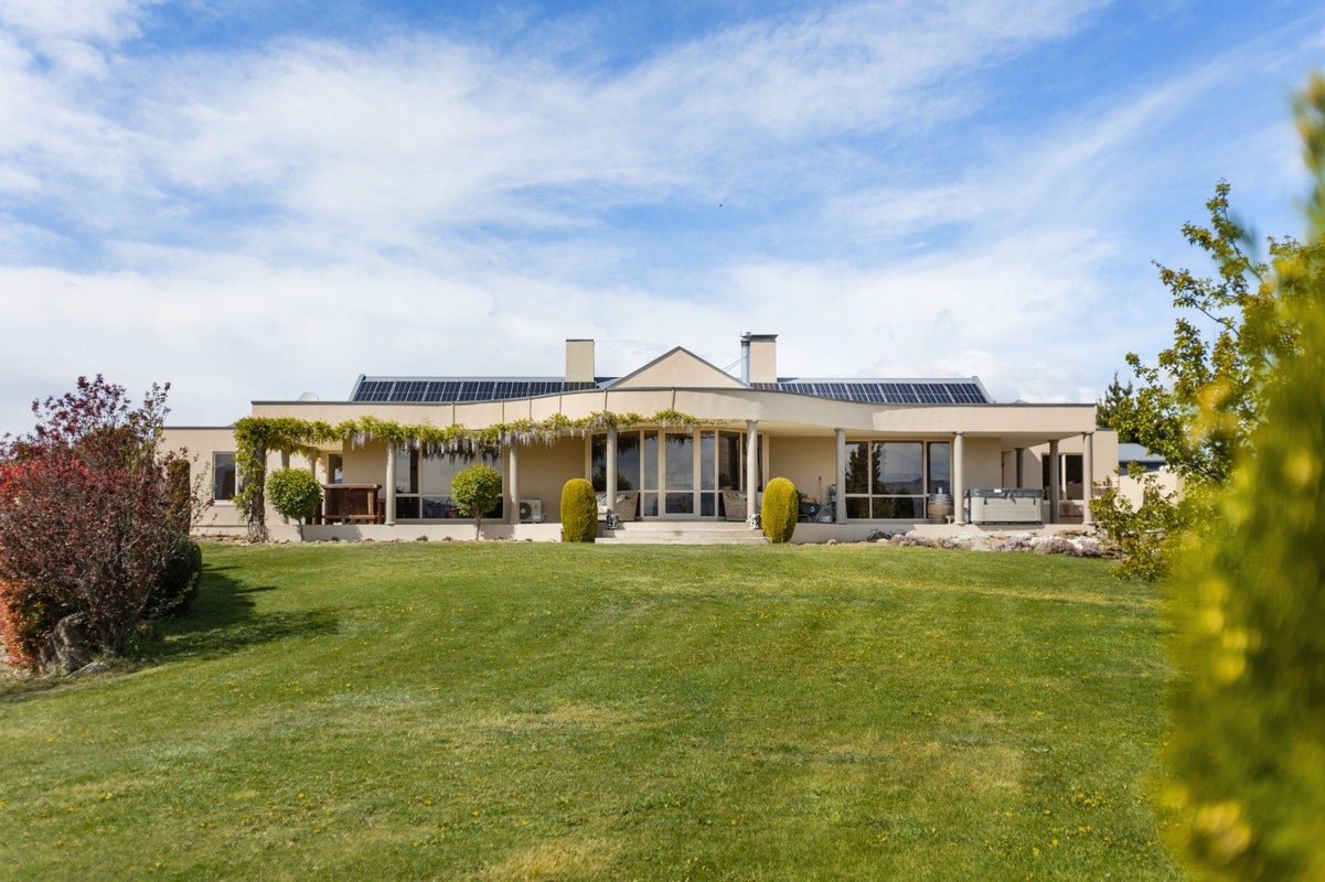 2 Fairway Drive, Bridge Hill, Alexandra - Carousel 1