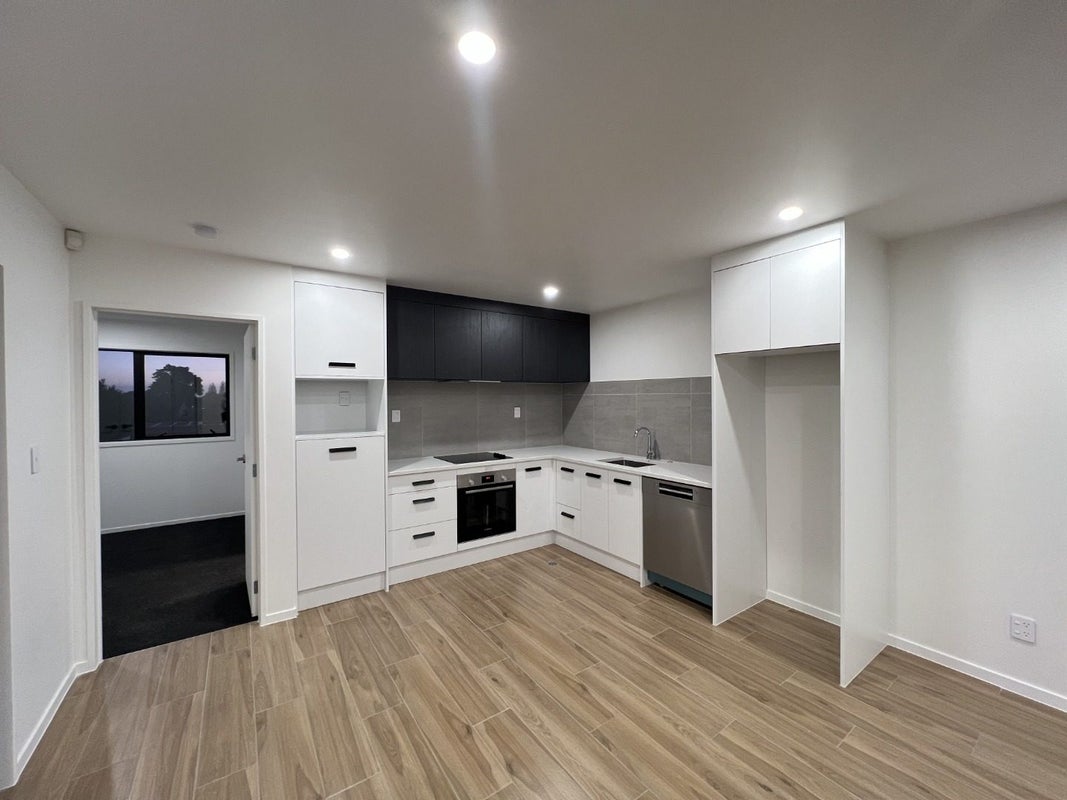 6C Hyde Street, Manurewa East, Auckland - Carousel 2