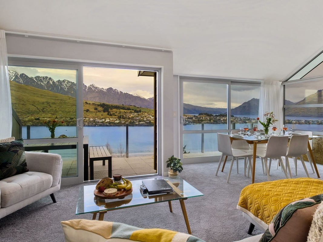 1/11 Gum Lane, Queenstown, Queenstown - Carousel 2