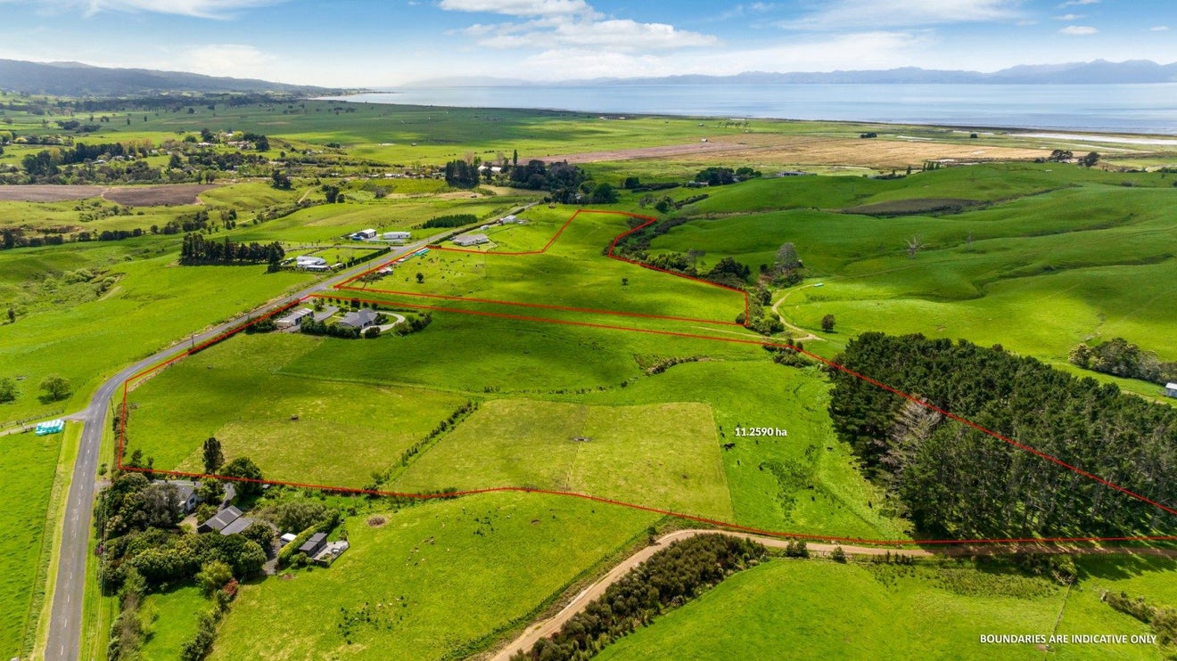 890 Findlay Road, Pukorokoro / Miranda, Kaiaua - Carousel 27