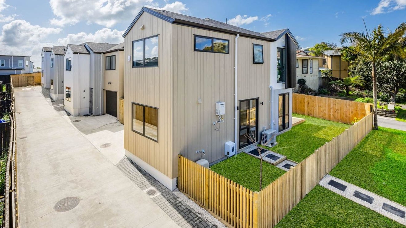 7C Marendellas Drive, Bucklands Beach, Auckland - Carousel 1