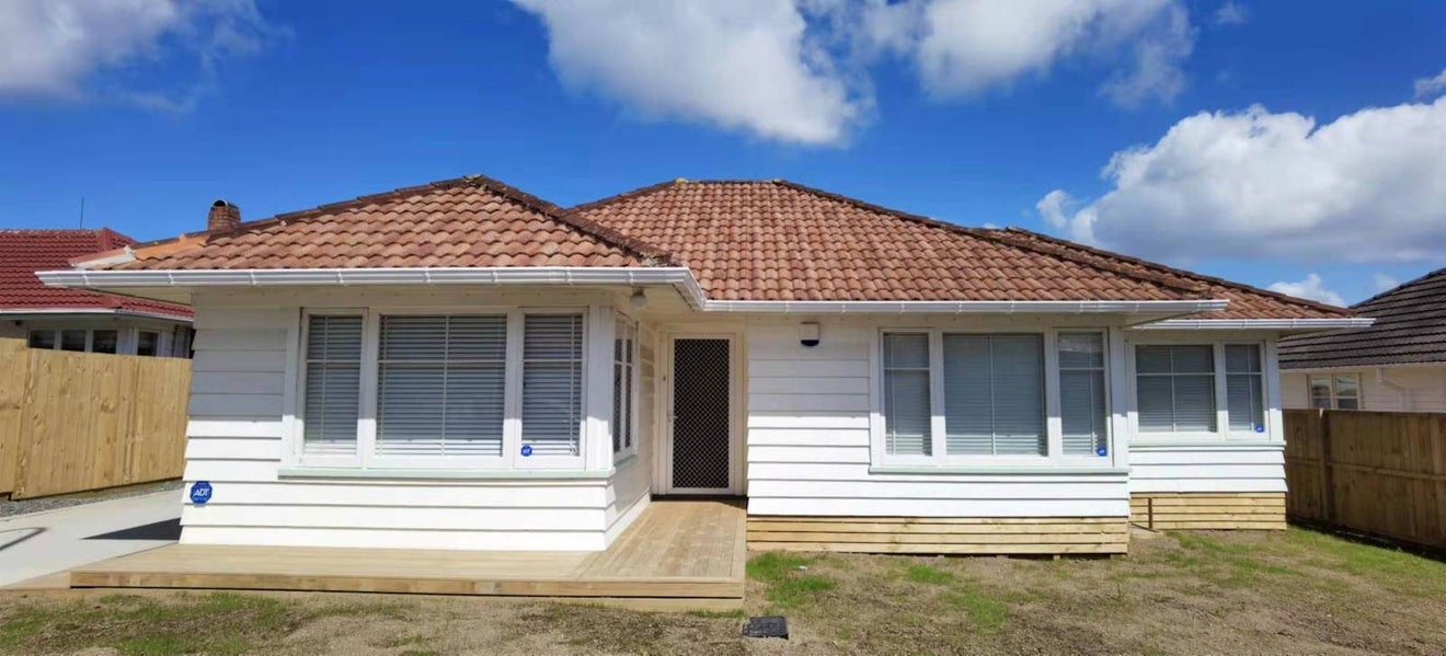 91 Hillsborough Road, Hillsborough, Auckland - Carousel 1