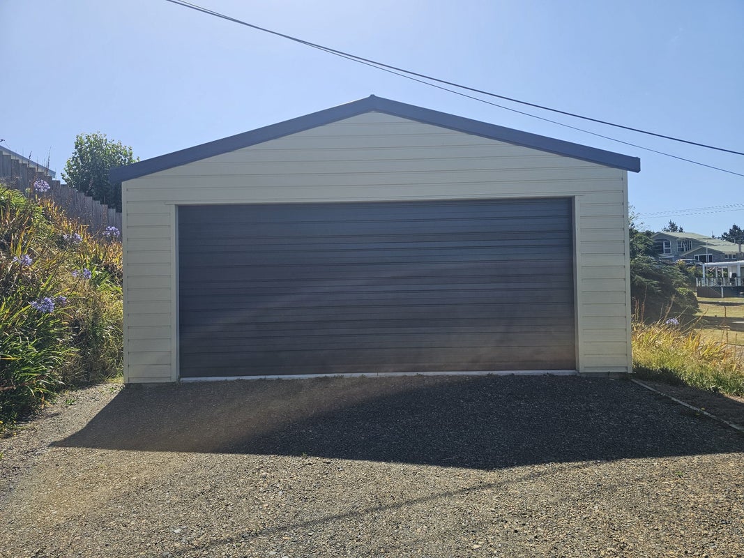 609 Waitarere Beach Road, Waitarere Beach, Levin - Carousel 2