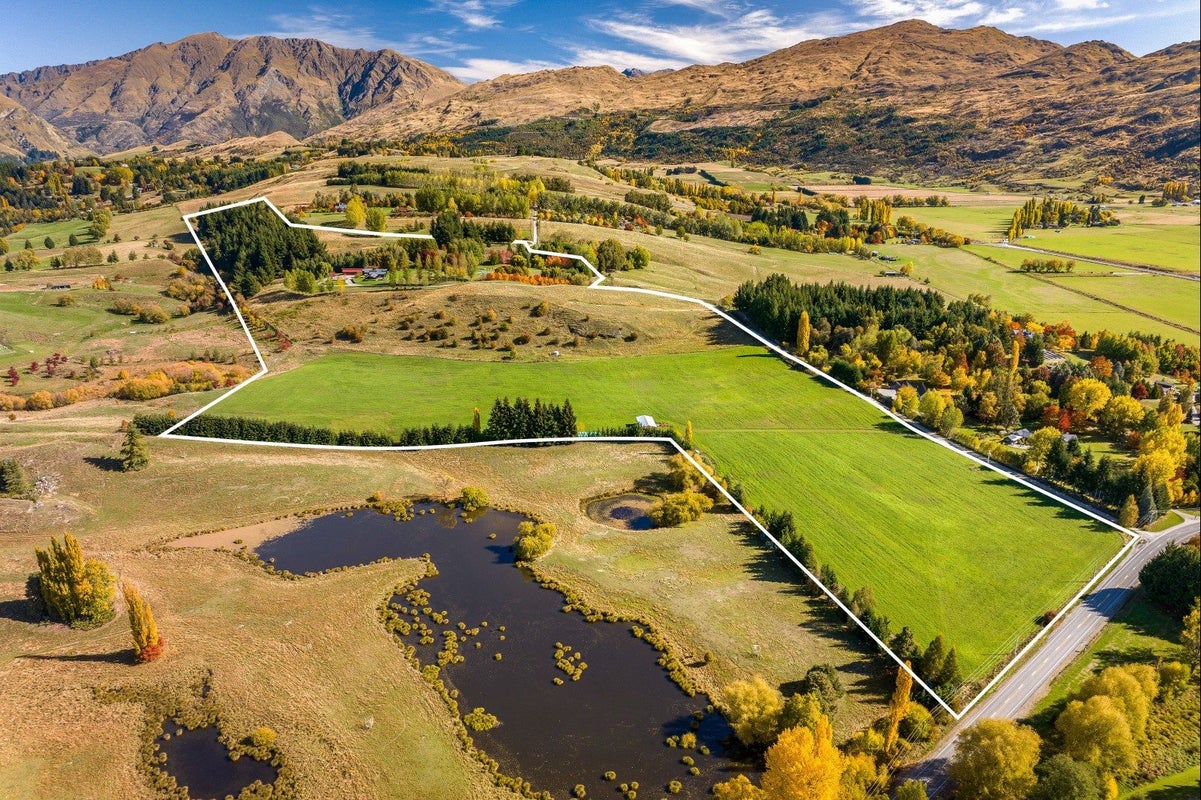 76 Hunter Road, Speargrass Flat, Queenstown - Carousel 2