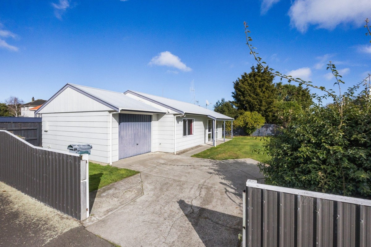38 Hulme Street, Roslyn, Palmerston North - Carousel 1