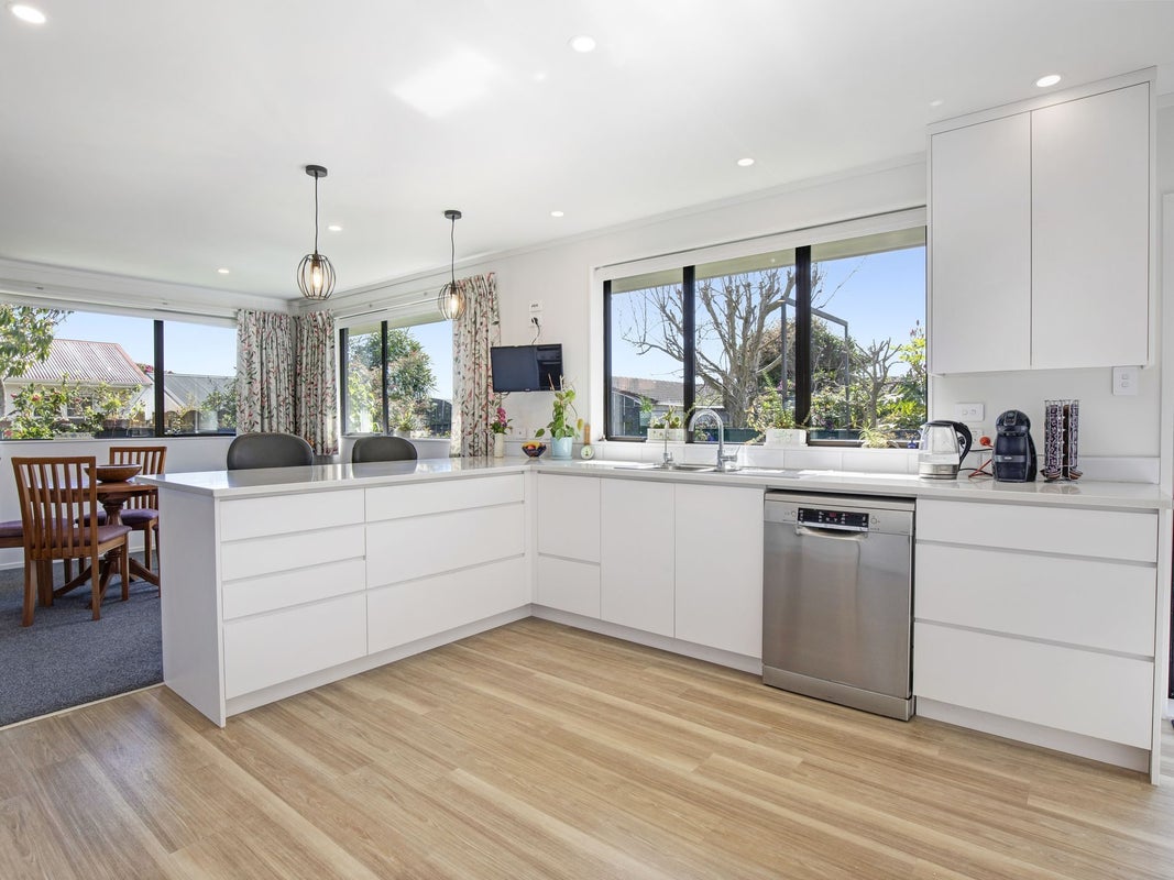 45A Belvedere Avenue, Waikanae - Carousel 1