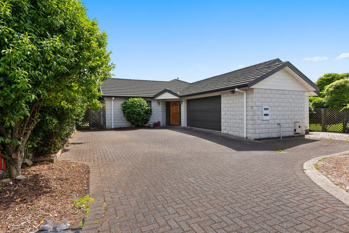 12A Willmott Place, Springfield, Rotorua - Carousel 1