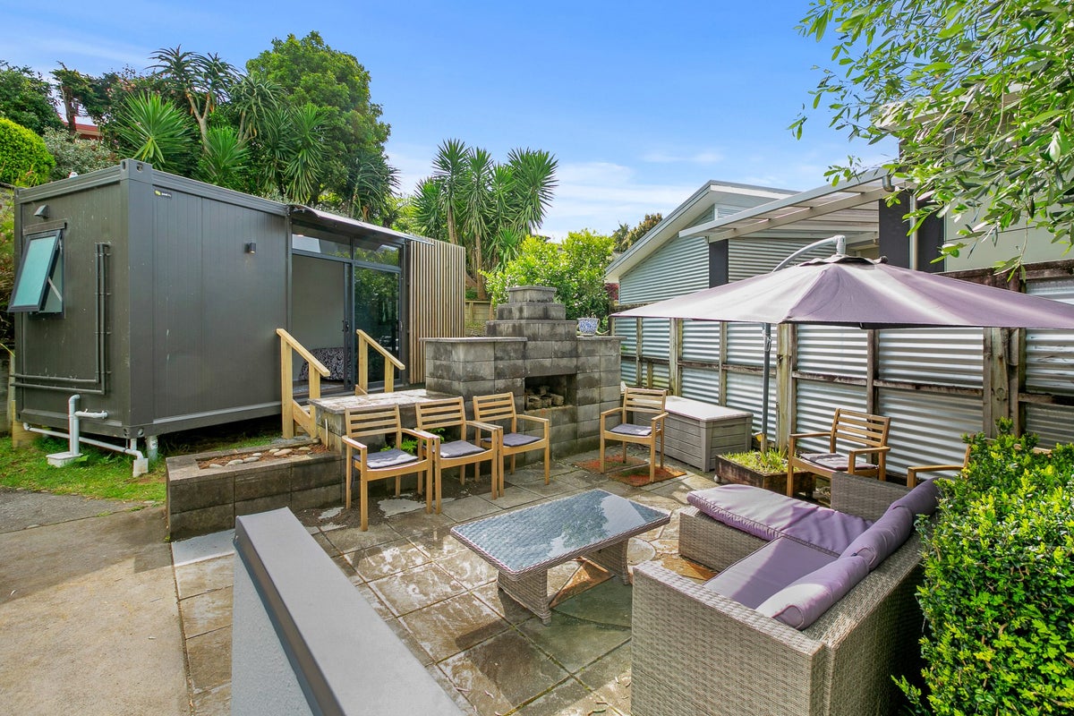 8 Kororako Grove, Whalers Gate, New Plymouth - Carousel 19