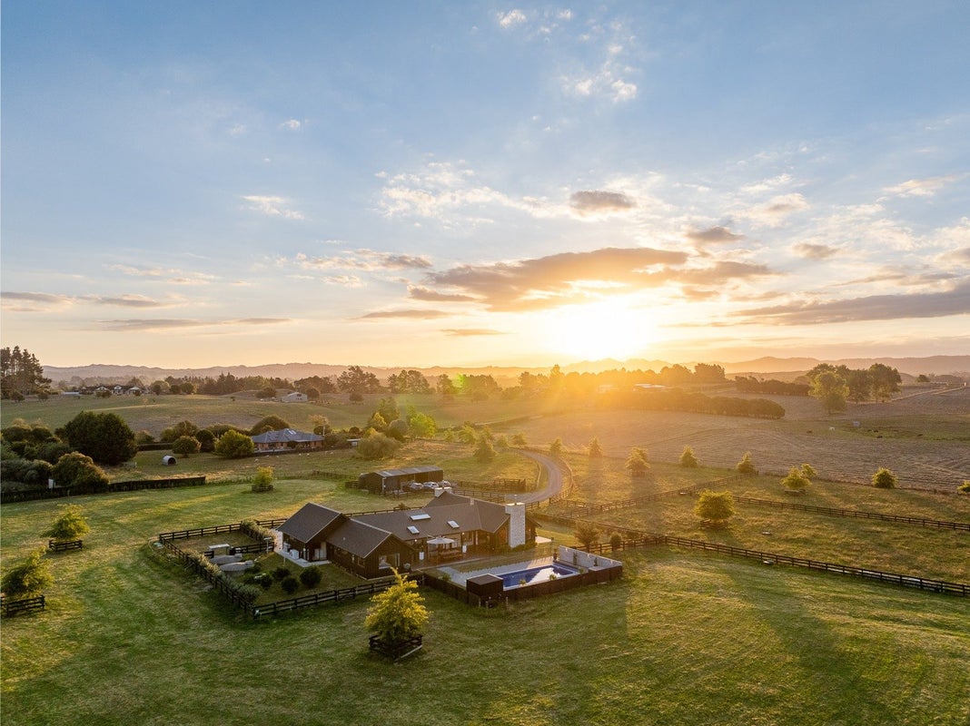 174B Cemetery Road, Whatawhata - Carousel 2