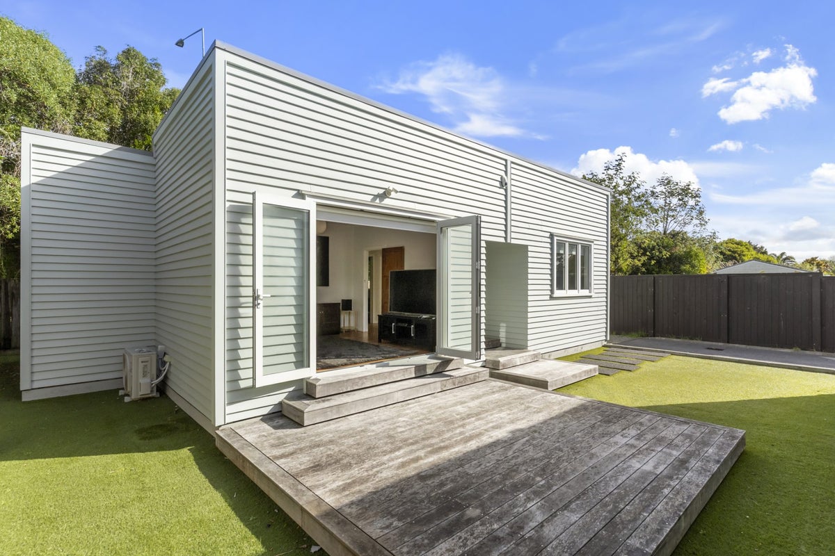 59A Ivanhoe Road, Grey Lynn, Auckland City, Auckland - Carousel 1