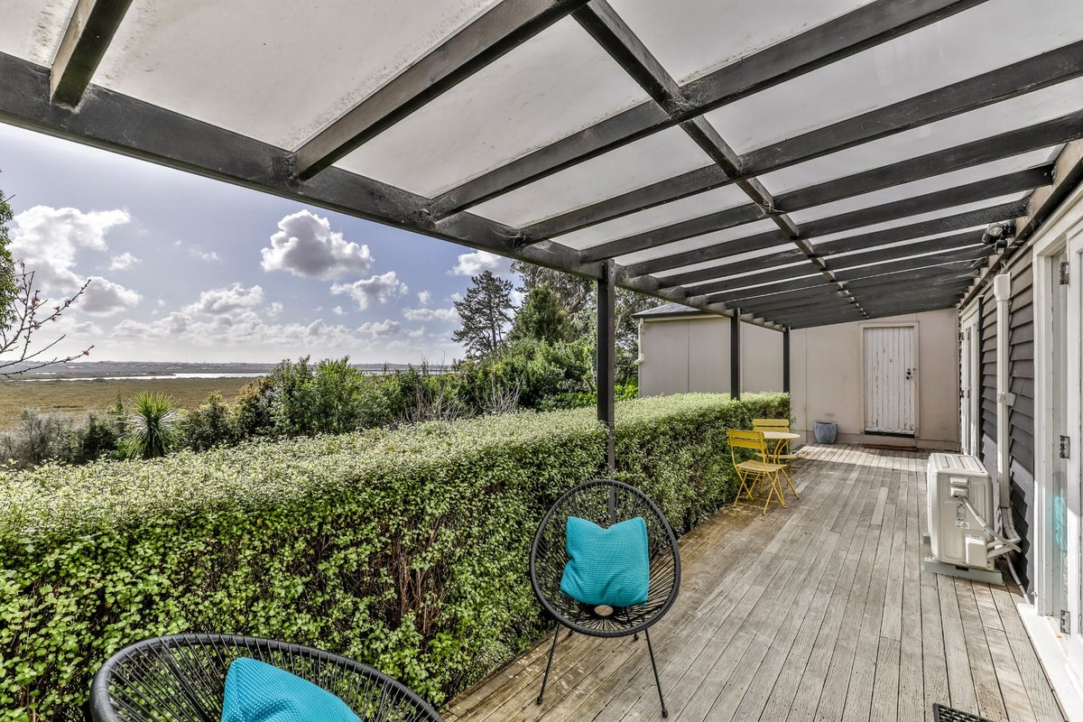 23 Seaside Avenue, Waterview, Auckland - Carousel 2