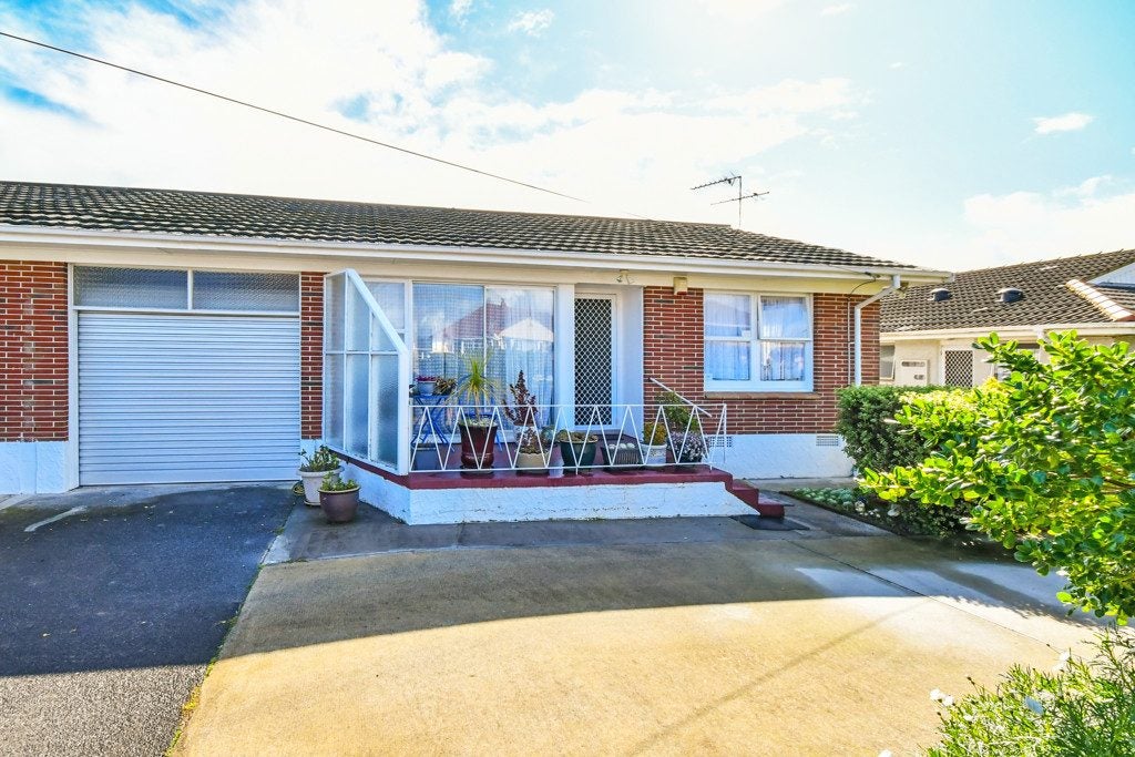 1/48 Central Avenue, Papatoetoe, Auckland - Carousel 1