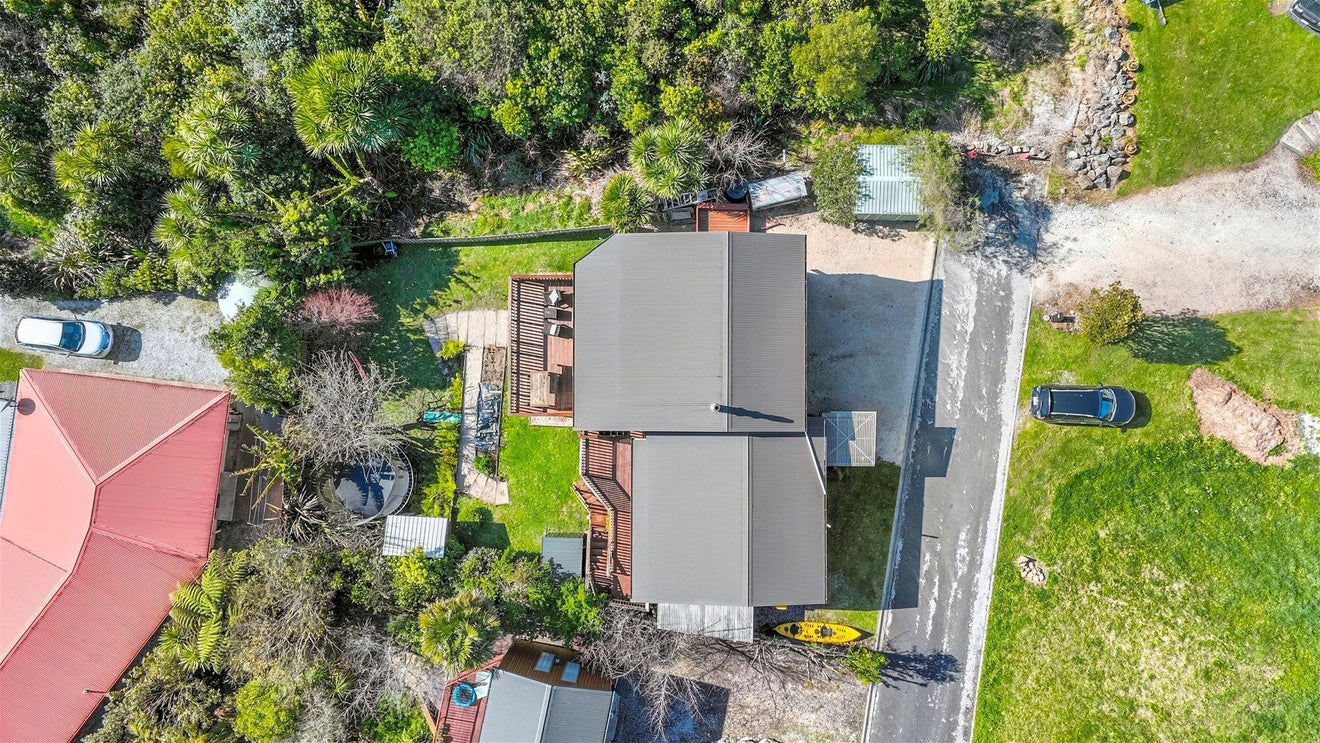 9 Kowhatu Grove, Pohara - Carousel 19