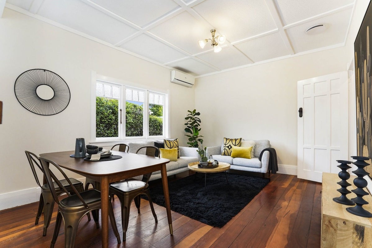 32 Claude Street, Fairfield, Hamilton - Carousel 2