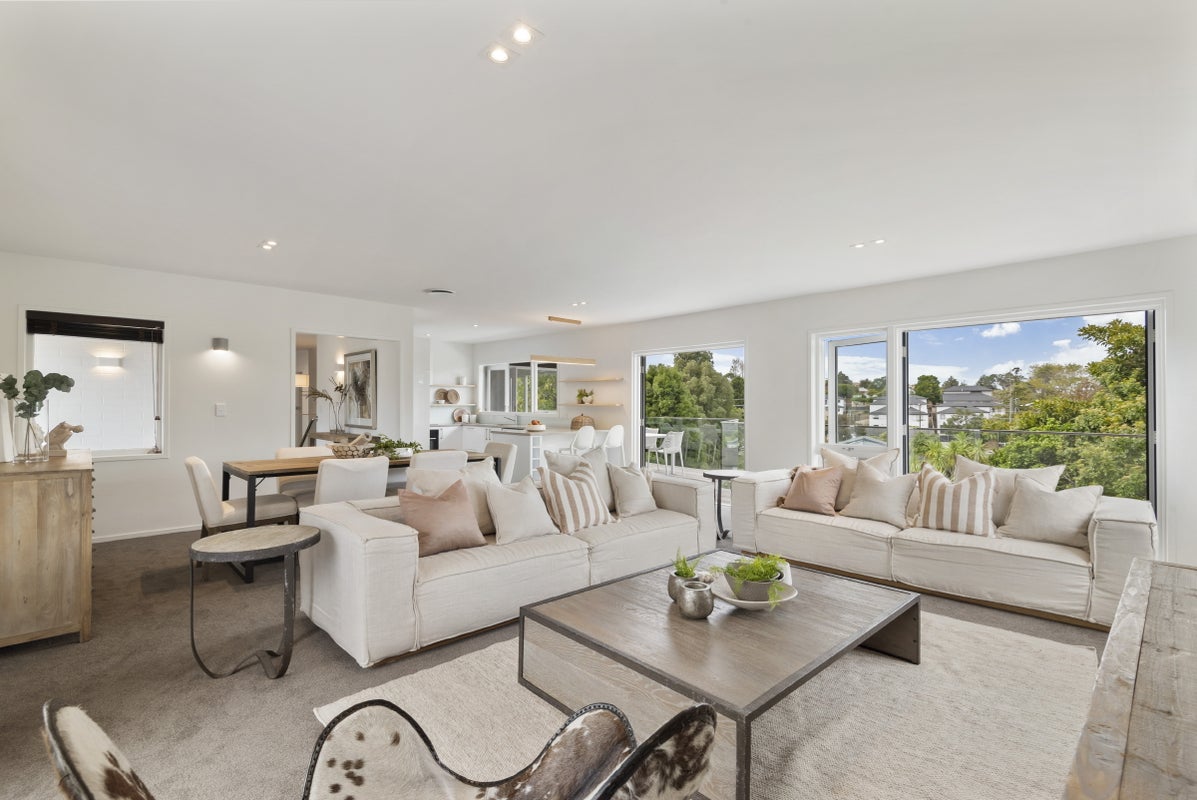 24A Fowler Street, Northcote, Auckland - Carousel 1
