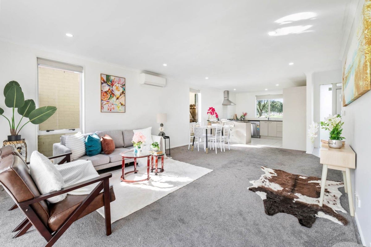 28 Bruce Pulman Drive, Takanini, Auckland - Carousel 2