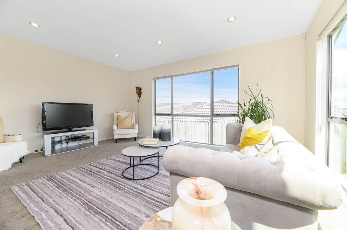 91 Travis View Drive, Fairview Heights, Auckland - Carousel 2