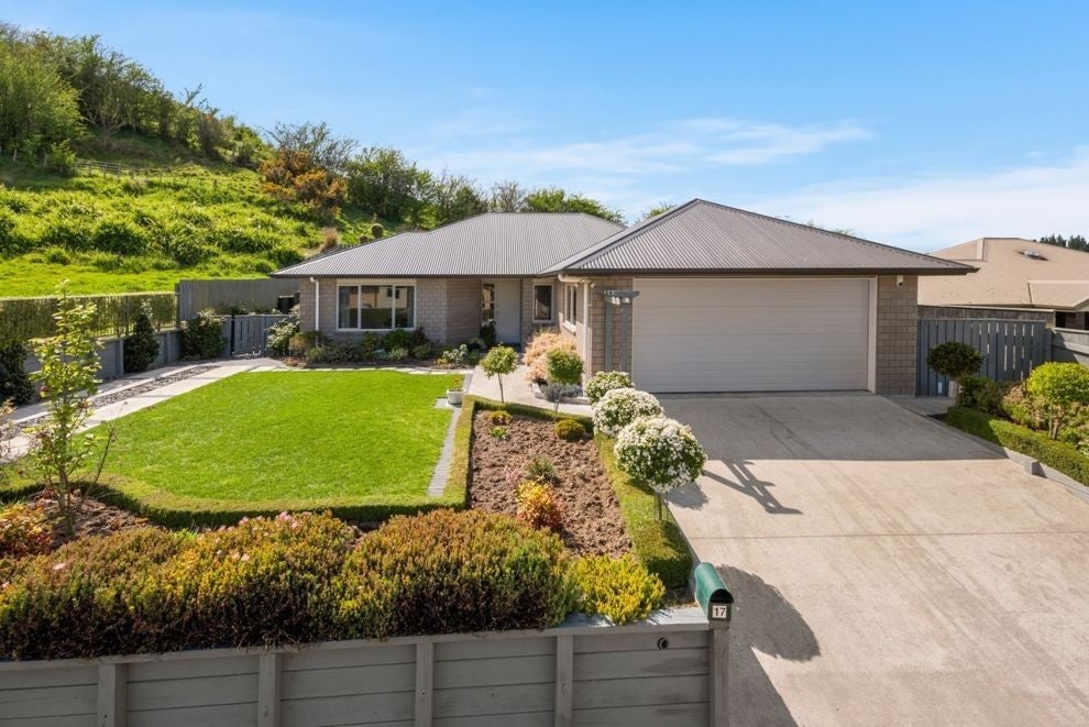 17 Mohi Crescent, Ngongotaha, Rotorua - Carousel 1