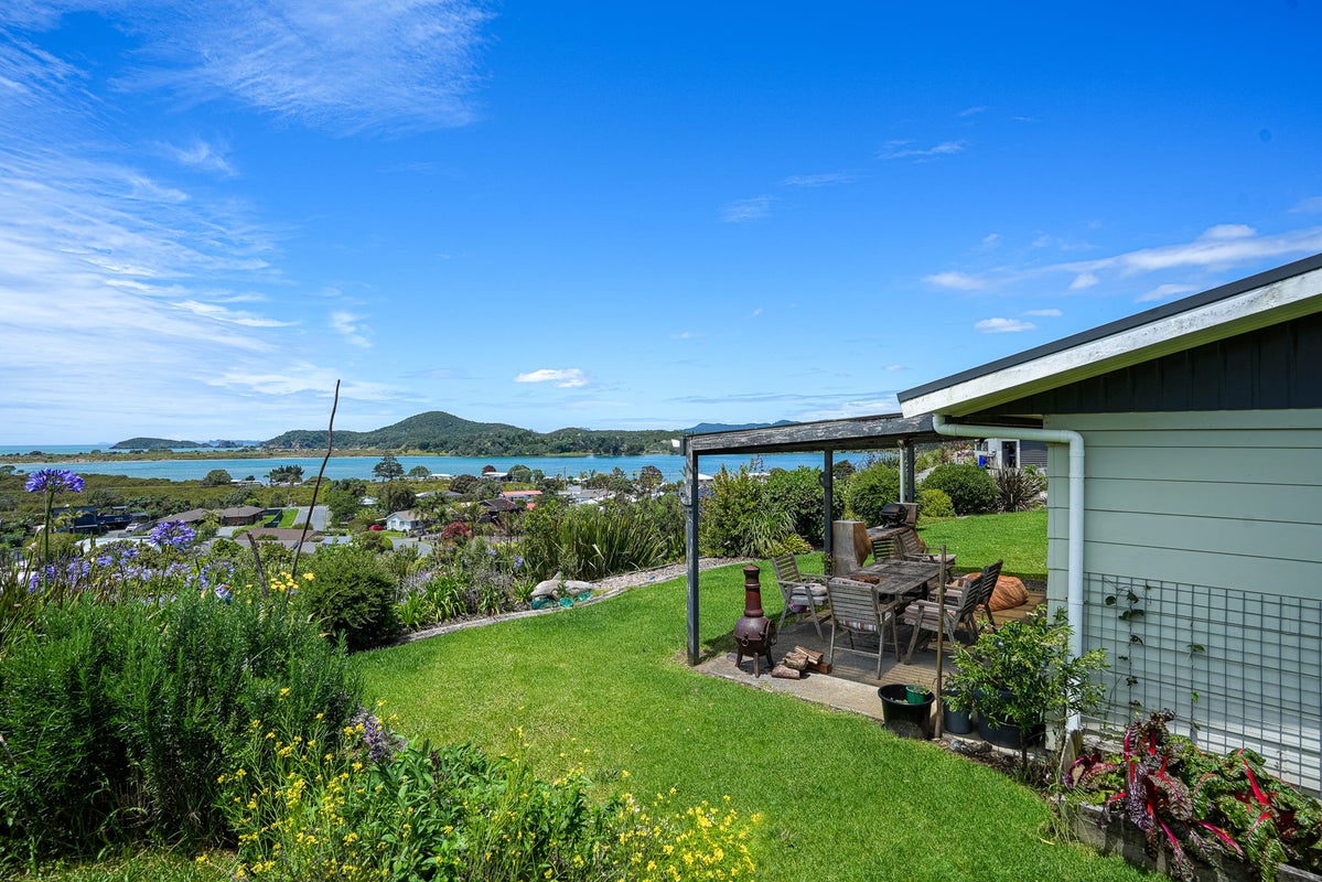 16 Munro Place, Whangarei - Carousel 1