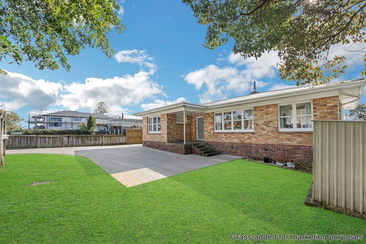 42 Hamilton Road, Papatoetoe, Auckland - Carousel 2