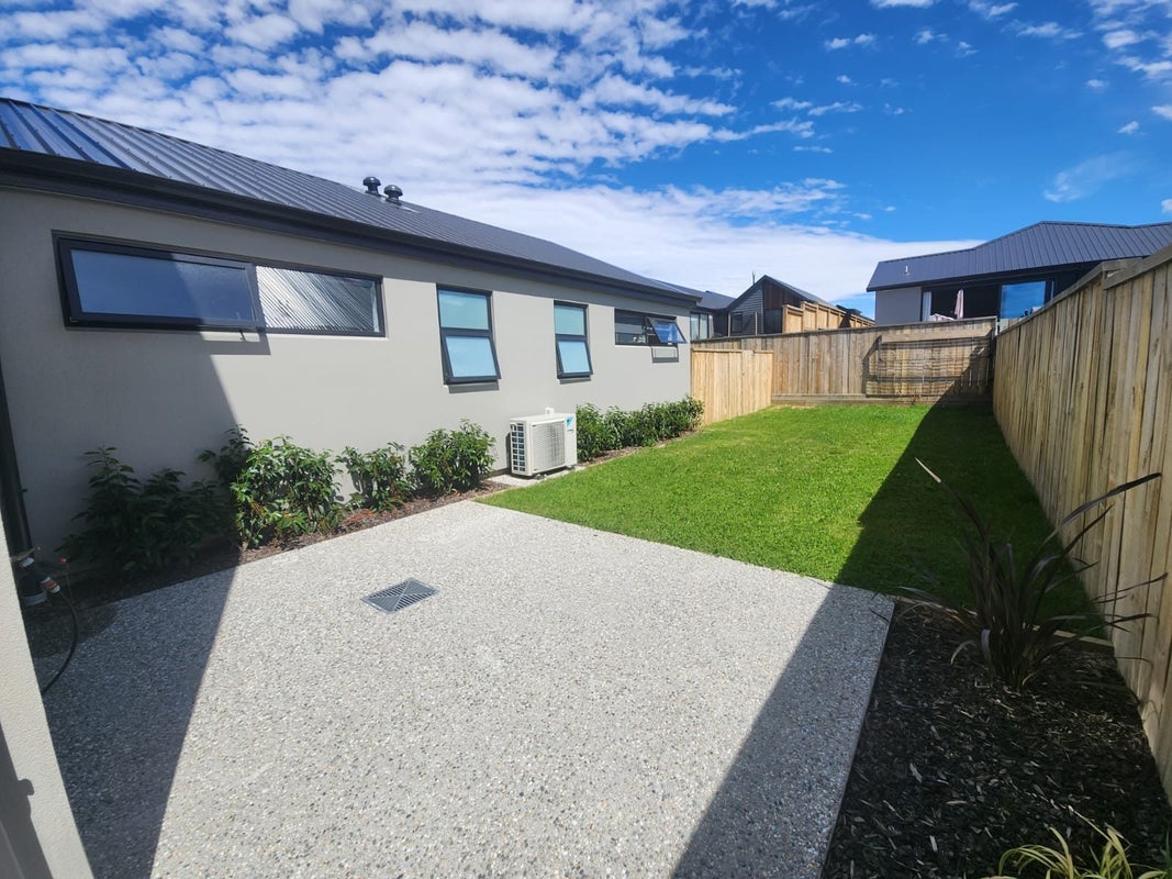107 Jack Hanley Drive, Jacks Point, Queenstown - Carousel 2