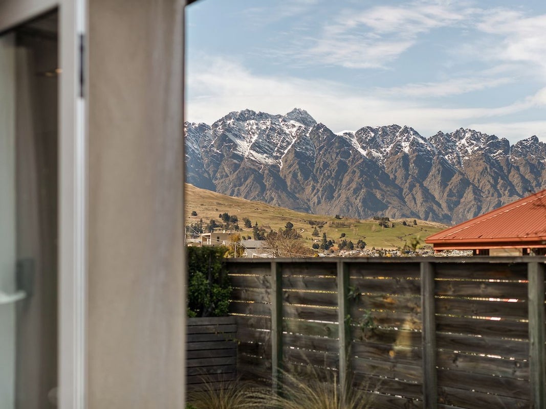1/23 Adelaide Street, Queenstown, Queenstown - Carousel 20