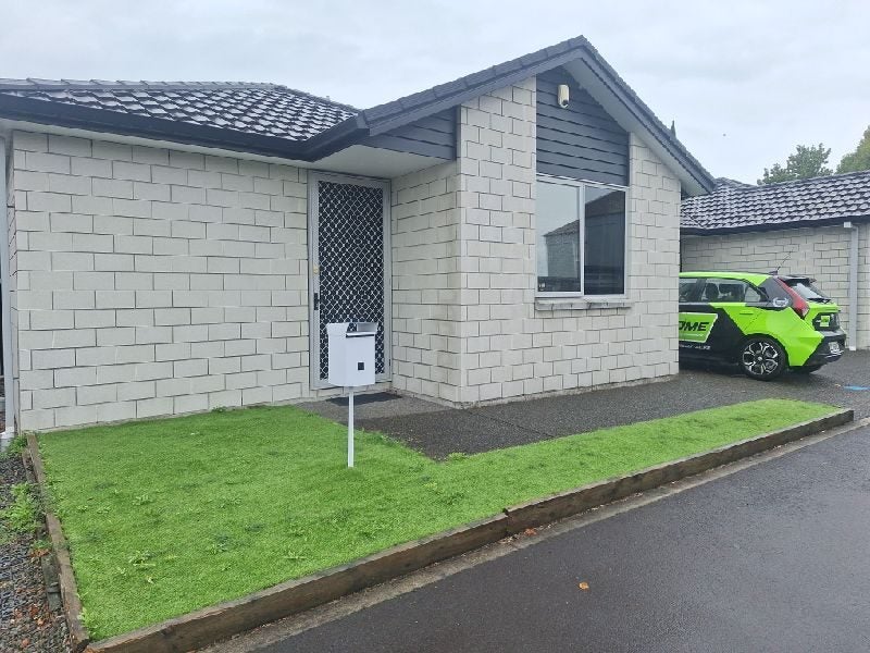 4/162 Waihi Road, Judea, Tauranga - Carousel 1